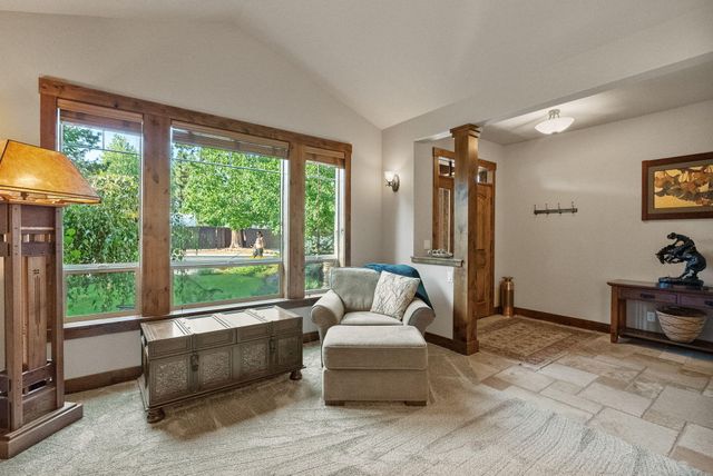20960 Gardenia Avenue, Bend, OR 97702