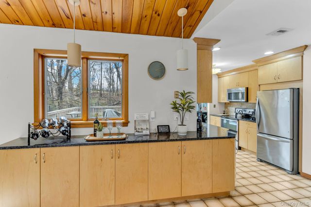 21 Sager Lane, Brewster, NY 10509