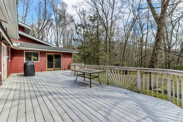 21 Sager Lane, Brewster, NY 10509