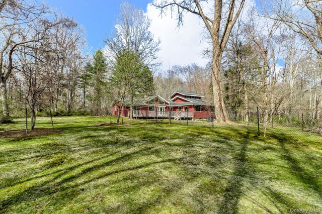 21 Sager Lane, Brewster, NY 10509