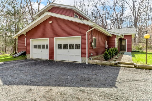 21 Sager Lane, Brewster, NY 10509