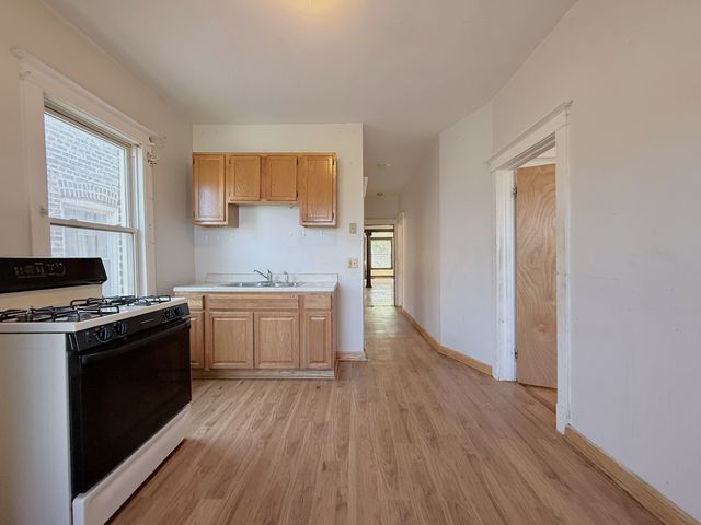 4818 W Jackson Boulevard, Chicago, IL 60644