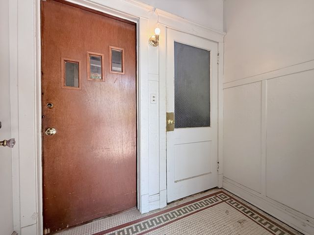 4818 W Jackson Boulevard, Chicago, IL 60644