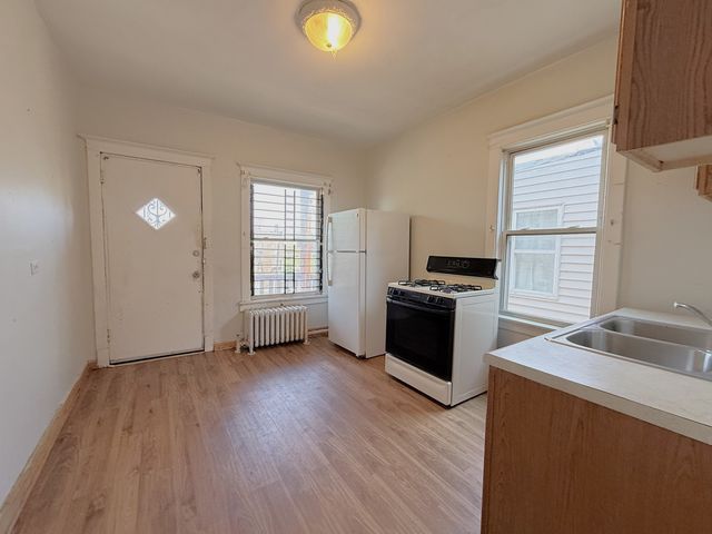 4818 W Jackson Boulevard, Chicago, IL 60644
