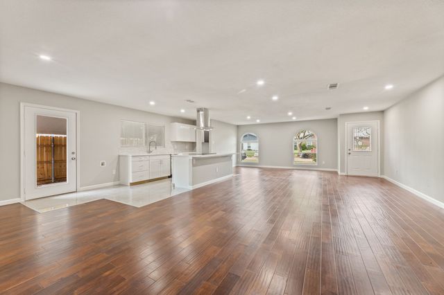 4824 Wheeler Drive, The Colony, TX 75056