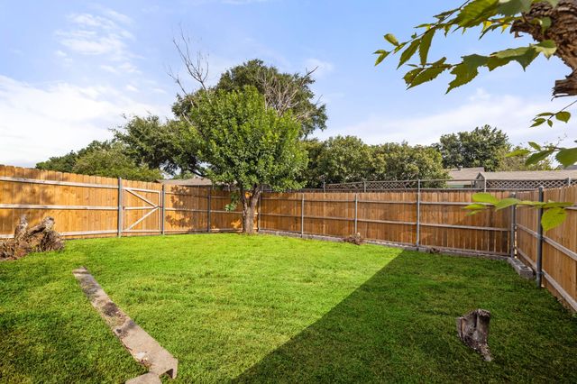 4824 Wheeler Drive, The Colony, TX 75056