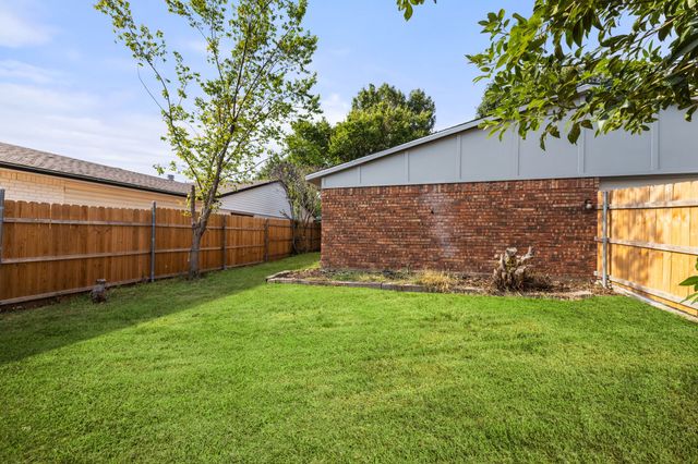 4824 Wheeler Drive, The Colony, TX 75056