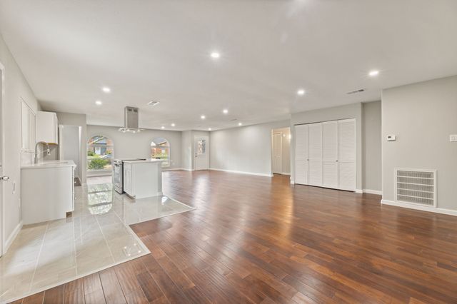 4824 Wheeler Drive, The Colony, TX 75056