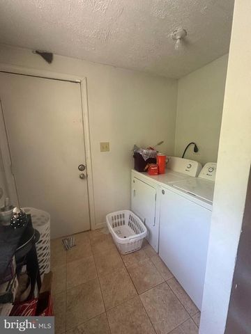 3512 LEN HART LN, Fredericksburg, VA 22408