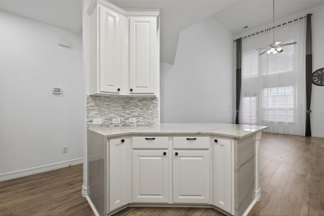 1314 Glenwood Canyon Lane, Houston, TX 77077