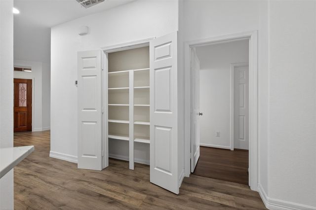 1314 Glenwood Canyon Lane, Houston, TX 77077