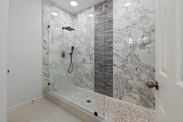 1314 Glenwood Canyon Lane, Houston, TX 77077