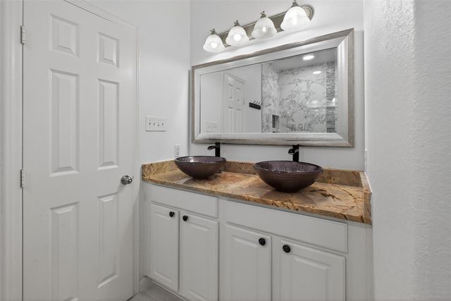 1314 Glenwood Canyon Lane, Houston, TX 77077