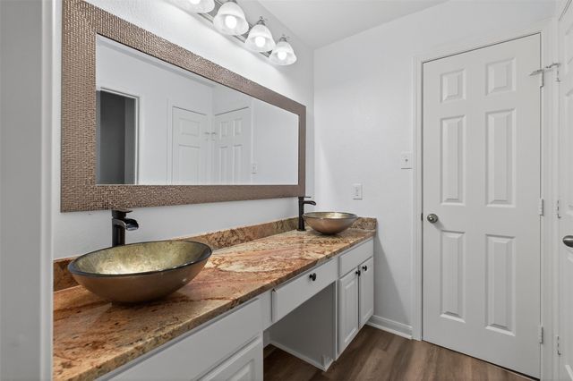 1314 Glenwood Canyon Lane, Houston, TX 77077