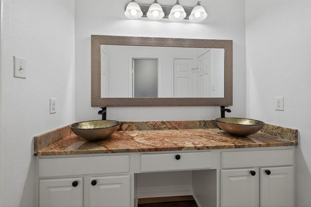 1314 Glenwood Canyon Lane, Houston, TX 77077