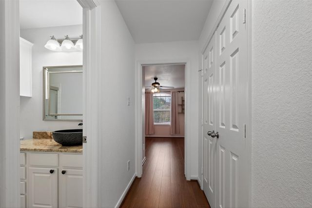 1314 Glenwood Canyon Lane, Houston, TX 77077