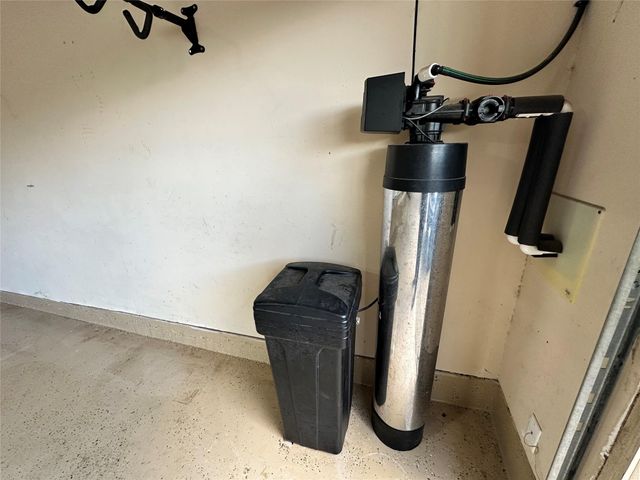 1314 Glenwood Canyon Lane, Houston, TX 77077