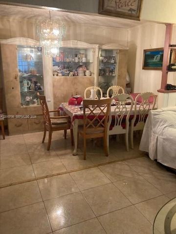 321 NW 145th St, Miami, FL 33168