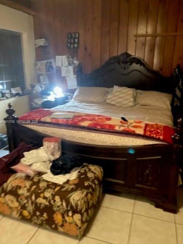 321 NW 145th St, Miami, FL 33168