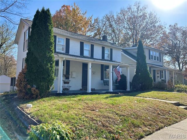 22 N Iola Drive, St Louis, MO 63119