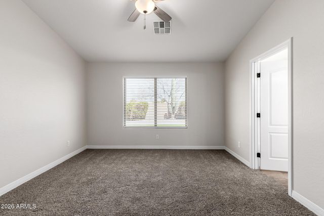 2682 E SILVERSMITH Trail, San Tan Valley, AZ 85143