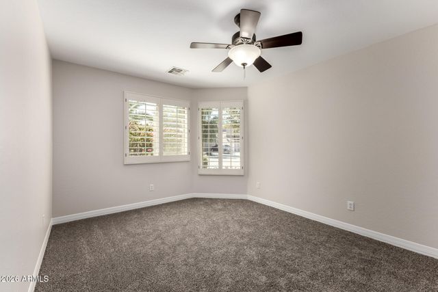 2682 E SILVERSMITH Trail, San Tan Valley, AZ 85143