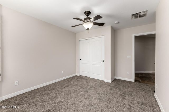 2682 E SILVERSMITH Trail, San Tan Valley, AZ 85143