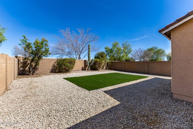 2682 E SILVERSMITH Trail, San Tan Valley, AZ 85143