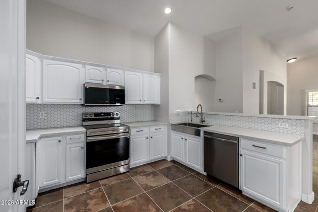 2682 E SILVERSMITH Trail, San Tan Valley, AZ 85143