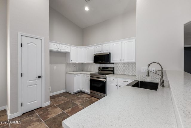 2682 E SILVERSMITH Trail, San Tan Valley, AZ 85143