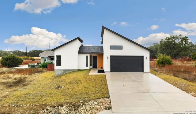 217 Peter Kleid Loop, Blanco, TX 78606