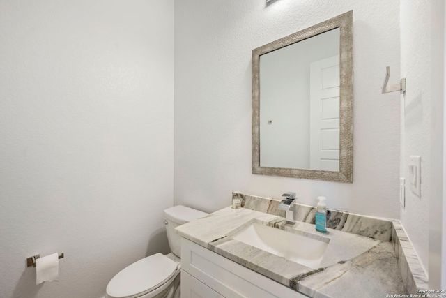 217 Peter Kleid Loop, Blanco, TX 78606