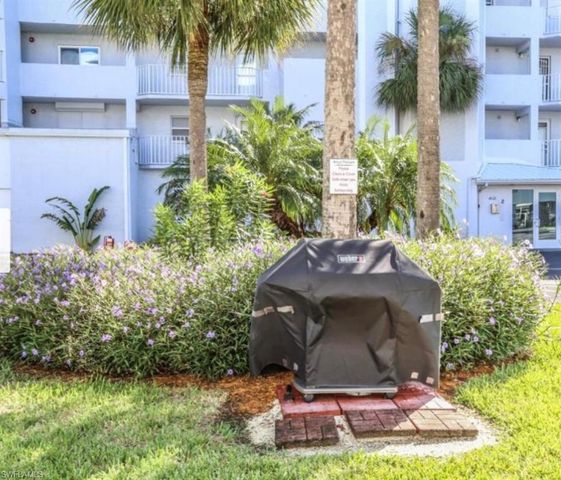 4521 Bay Beach LN 324, Fort Myers Beach, FL 33931