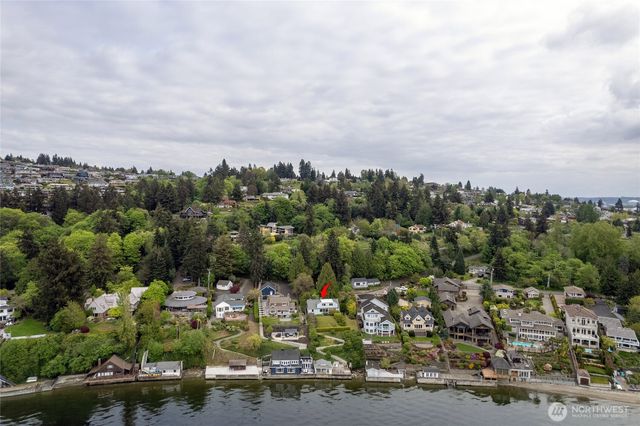 5498 Hyada Boulevard NE, Tacoma, WA 98422