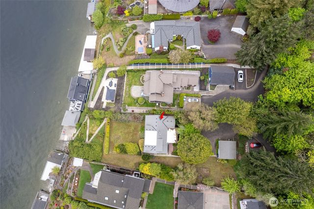 5498 Hyada Boulevard NE, Tacoma, WA 98422