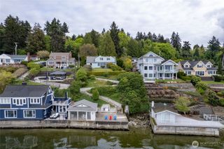 5498 Hyada Boulevard NE, Tacoma, WA 98422