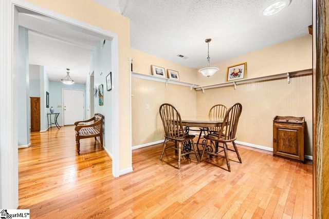 1303 S Arrowhead Drive, Westminster, SC 29693