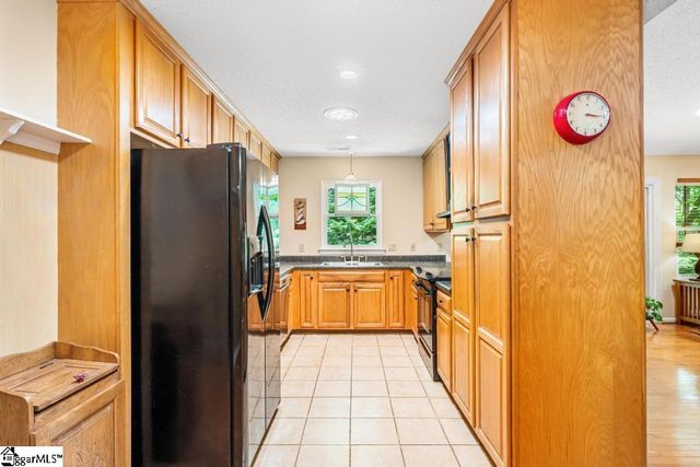1303 S Arrowhead Drive, Westminster, SC 29693