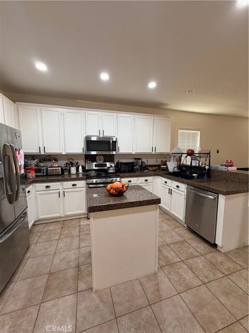1434 Granada, Perris, CA 92571