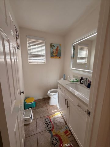 1434 Granada, Perris, CA 92571