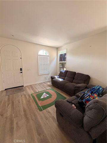 1434 Granada, Perris, CA 92571