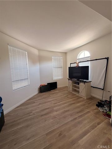 1434 Granada, Perris, CA 92571