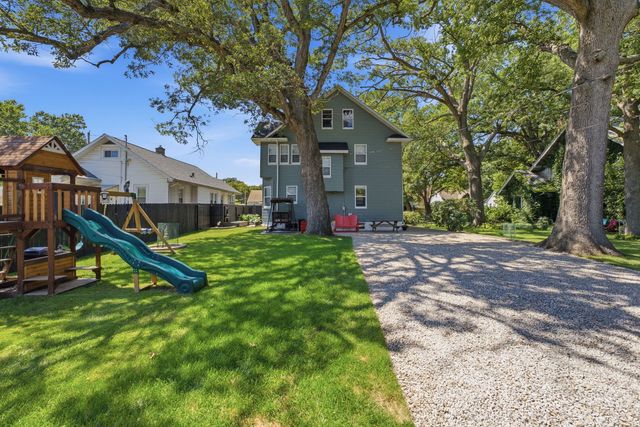 1022 24th Street, Moline, IL 61265