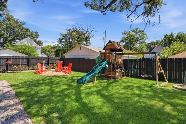1022 24th Street, Moline, IL 61265