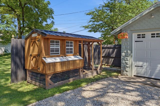 1022 24th Street, Moline, IL 61265
