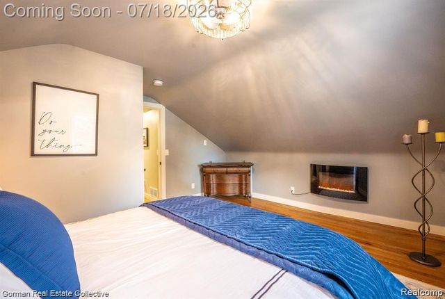 283 Phillips Avenue, Clawson, MI 48017