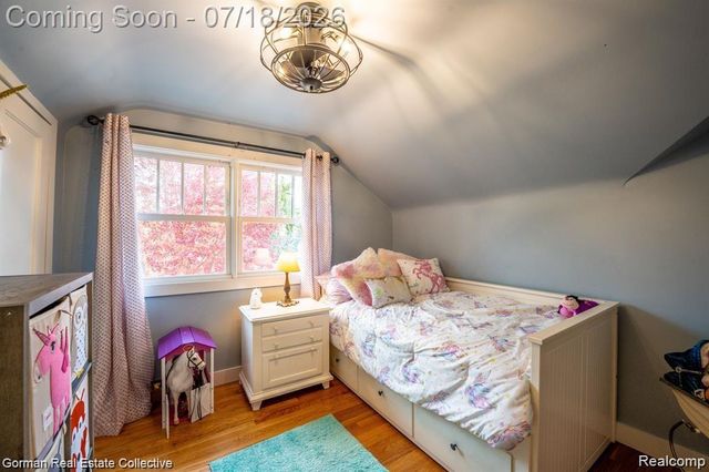 283 Phillips Avenue, Clawson, MI 48017