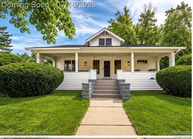 283 Phillips Avenue, Clawson, MI 48017