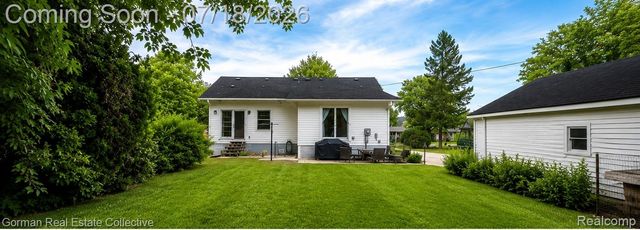 283 Phillips Avenue, Clawson, MI 48017