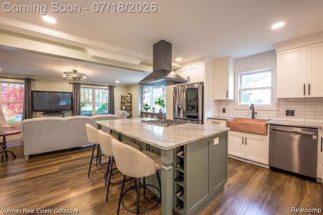 283 Phillips Avenue, Clawson, MI 48017